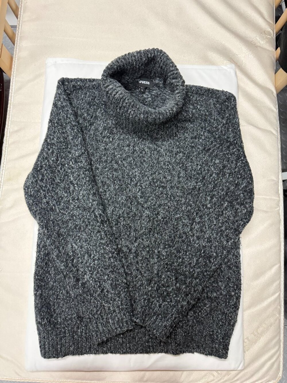 Express Marled Charcoal Turtleneck Sweater Sz M